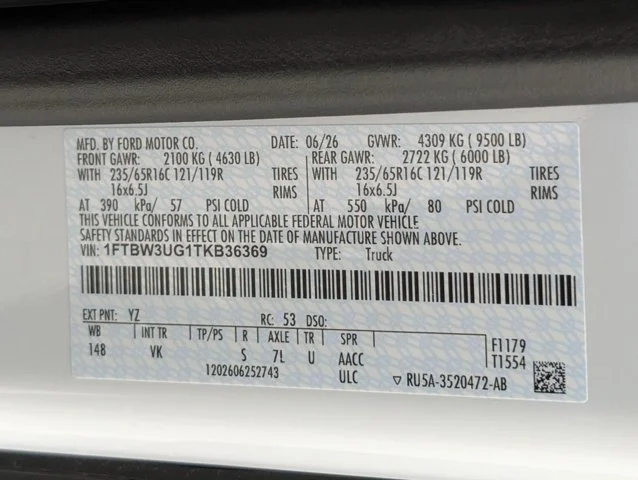 New 2026 Oxford White Ford Cargo Van image 43