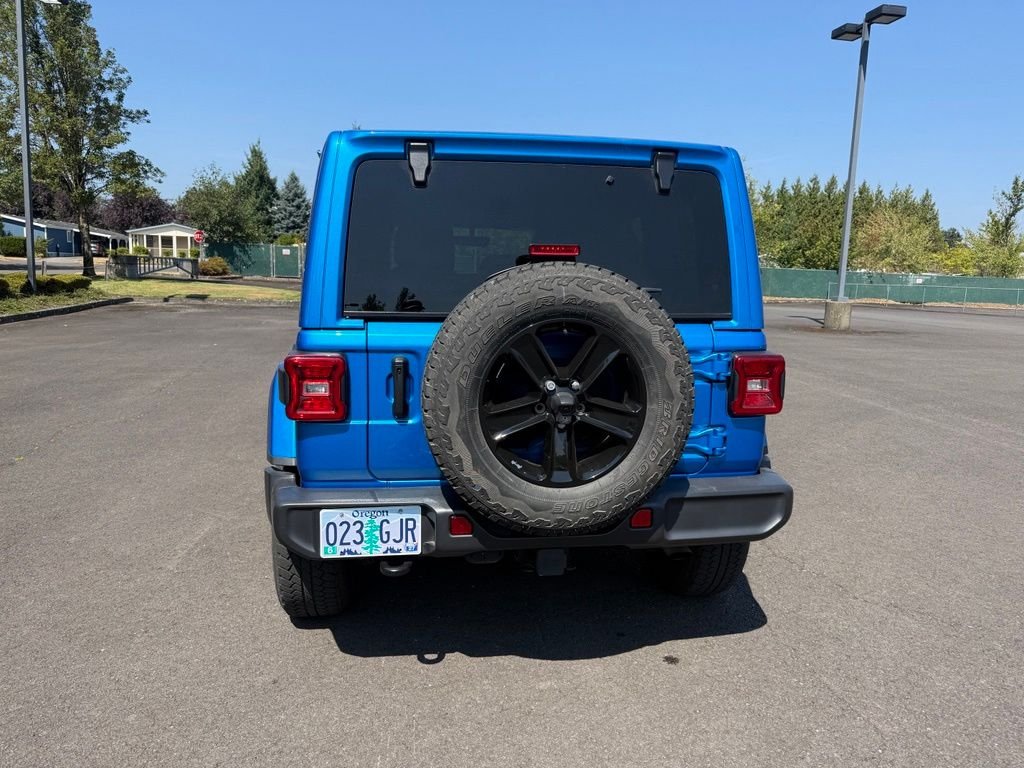 Used 2022 Hydro Blue Pearlcoat Jeep Unlimited Sahara Altitude image 5