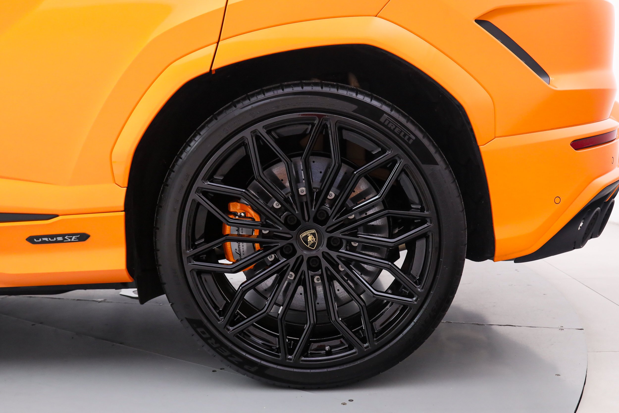 Used 2026 Orange Lamborghini SE image 41