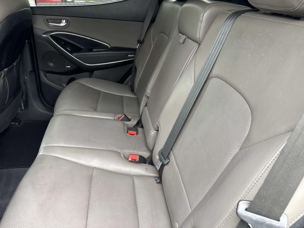 Used 2018 Black Hyundai 2.4 Base image 21