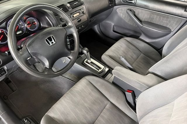 Used 2005 Magnesium Metallic Honda LX image 14
