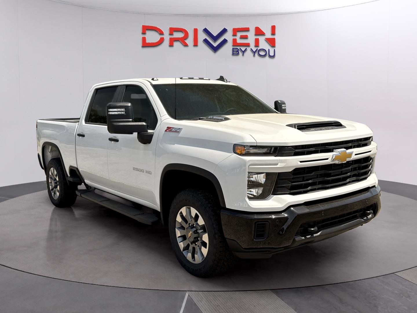New 2026 Summit White Chevrolet Custom image 8