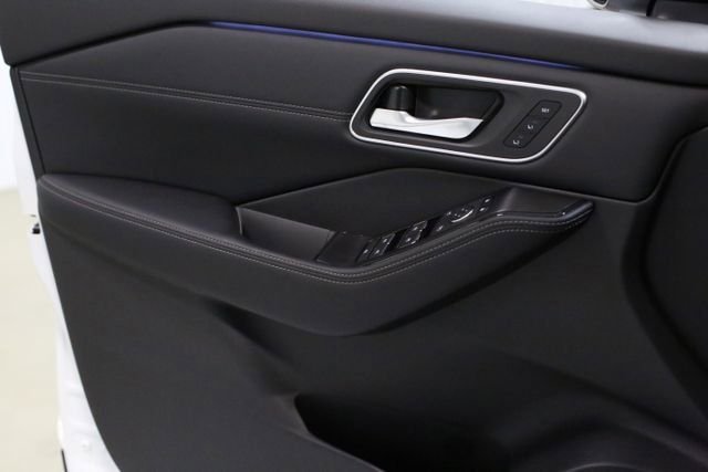 2026 Nissan Rogue Platinum - Photo 10
