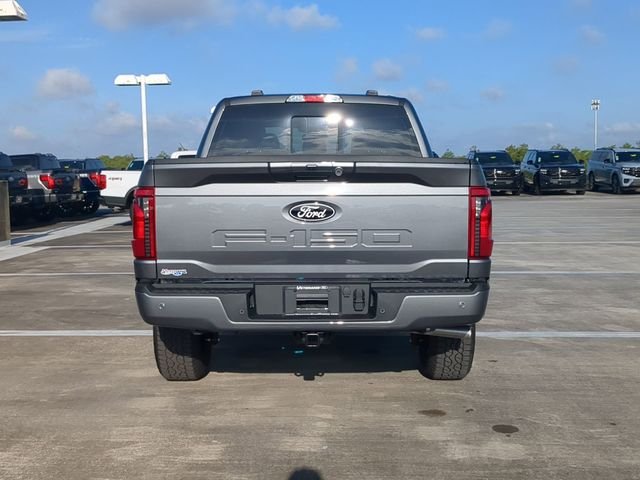 New 2026 Carbonized Gray Metallic Ford XLT image 107