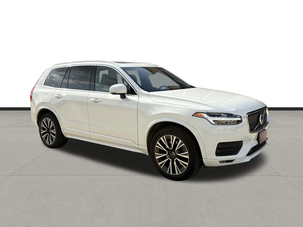 Used 2020 Crystal White Volvo T5 Momentum image 3