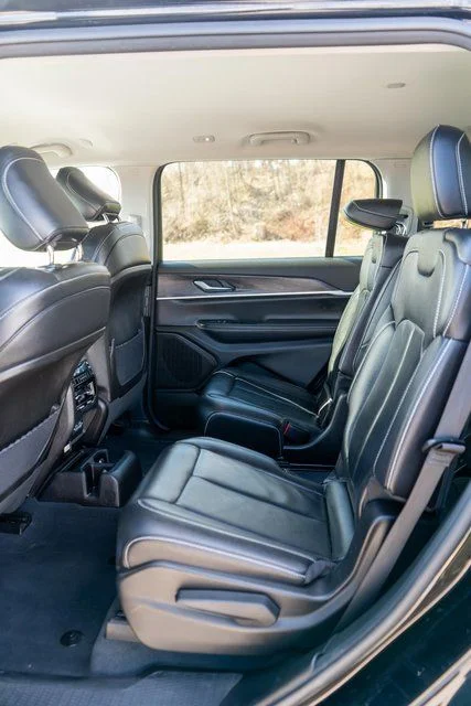 Used 2023 Black Jeep Limited image 13