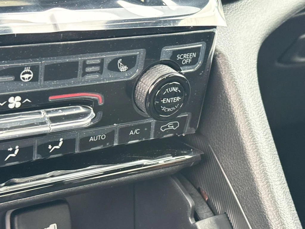 New 2025 Red Jeep Altitude X image 28