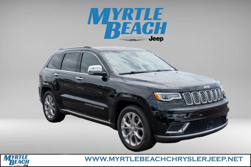Used 2020 Diamond Black Jeep Summit image 8
