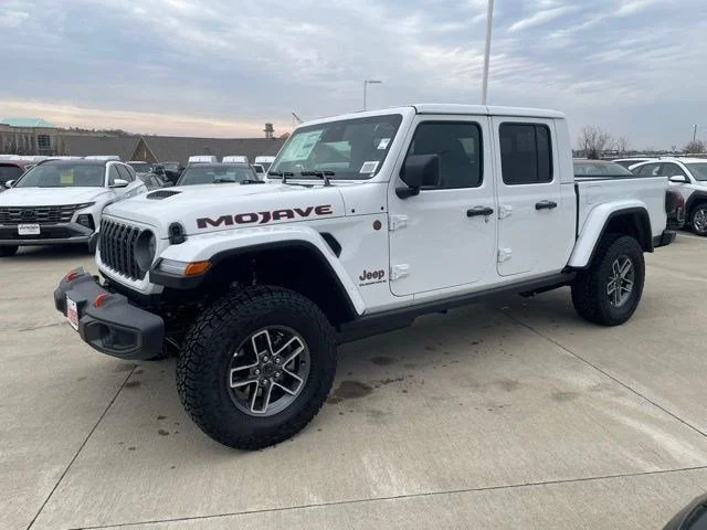 2026 Jeep Gladiator Mojave Auto's photo