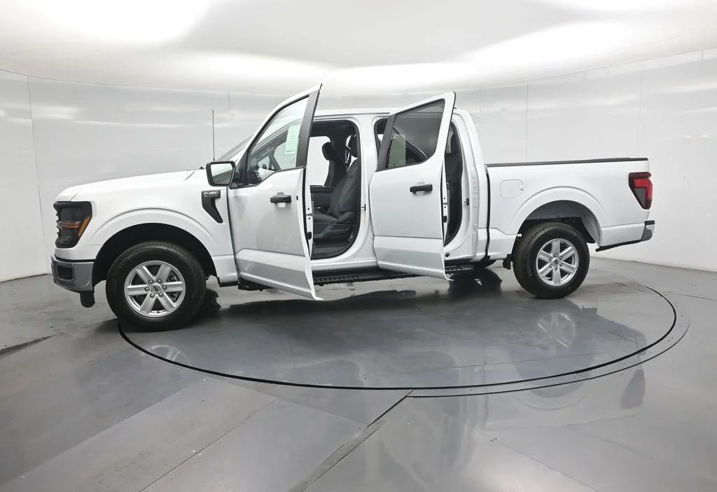 New 2026 White Ford XL image 30