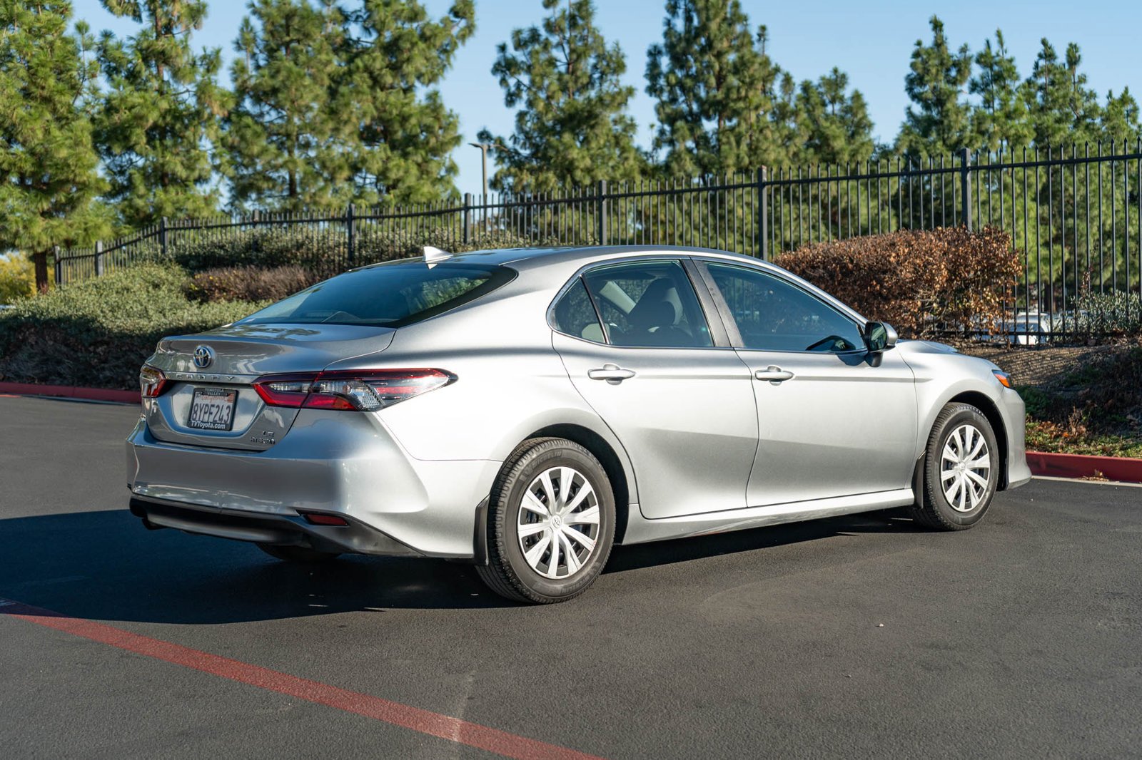 Certified Used 2022 Celestial Silver Metallic Toyota LE image 9