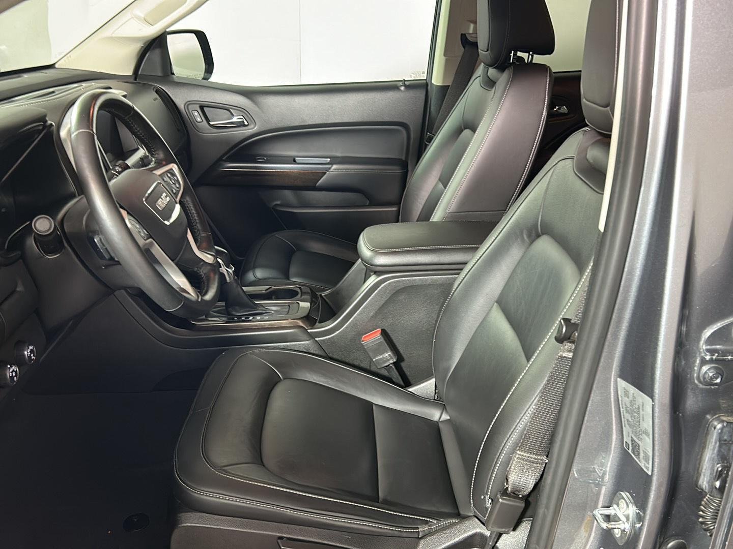 Used 2022 Satin Steel Metallic GMC 4WD Elevation image 13