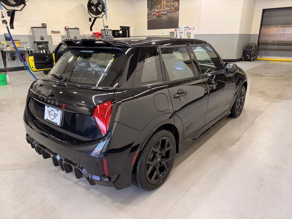 New 2026 Midnight Black II Metallic MINI  image 6