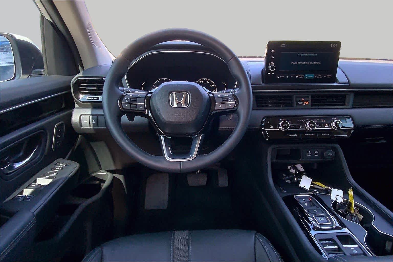 Used 2025 Platinum White Pearl Honda EX-L image 6