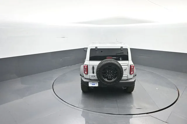 New 2026 Avalanche Gray Ford Badlands® image 29