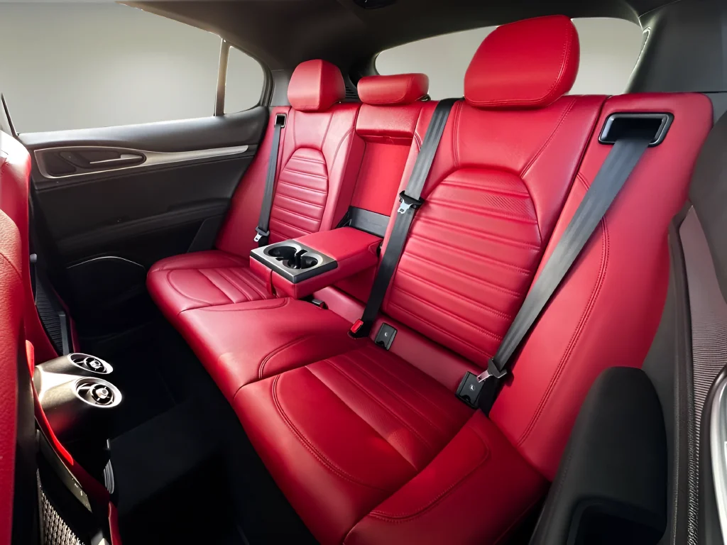 Used 2023 Red Alfa Romeo Veloce image 19