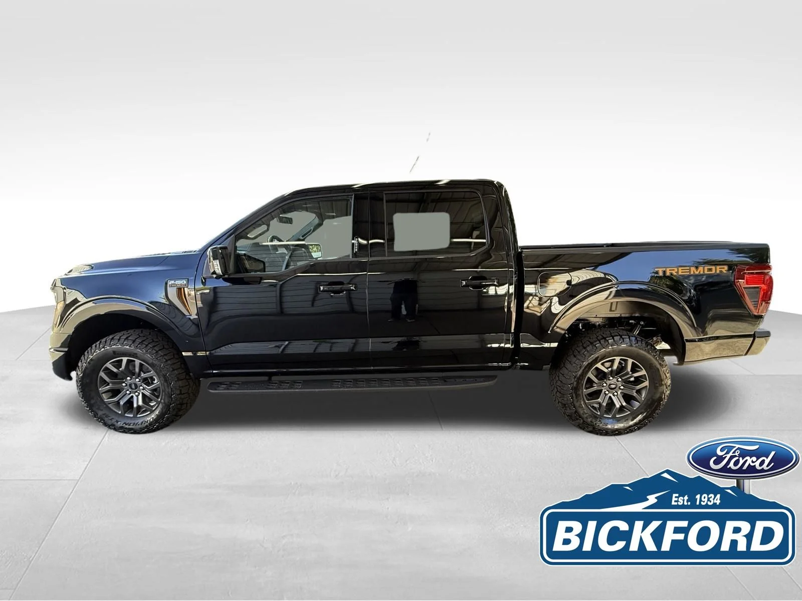 New 2026 Black Ford Tremor image 9