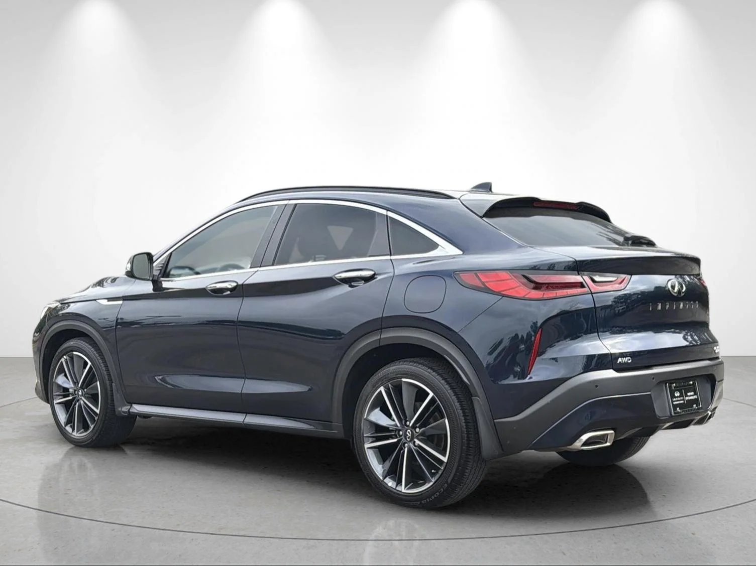 Certified Used 2025 Hermosa Blue INFINITI LUXE image 3
