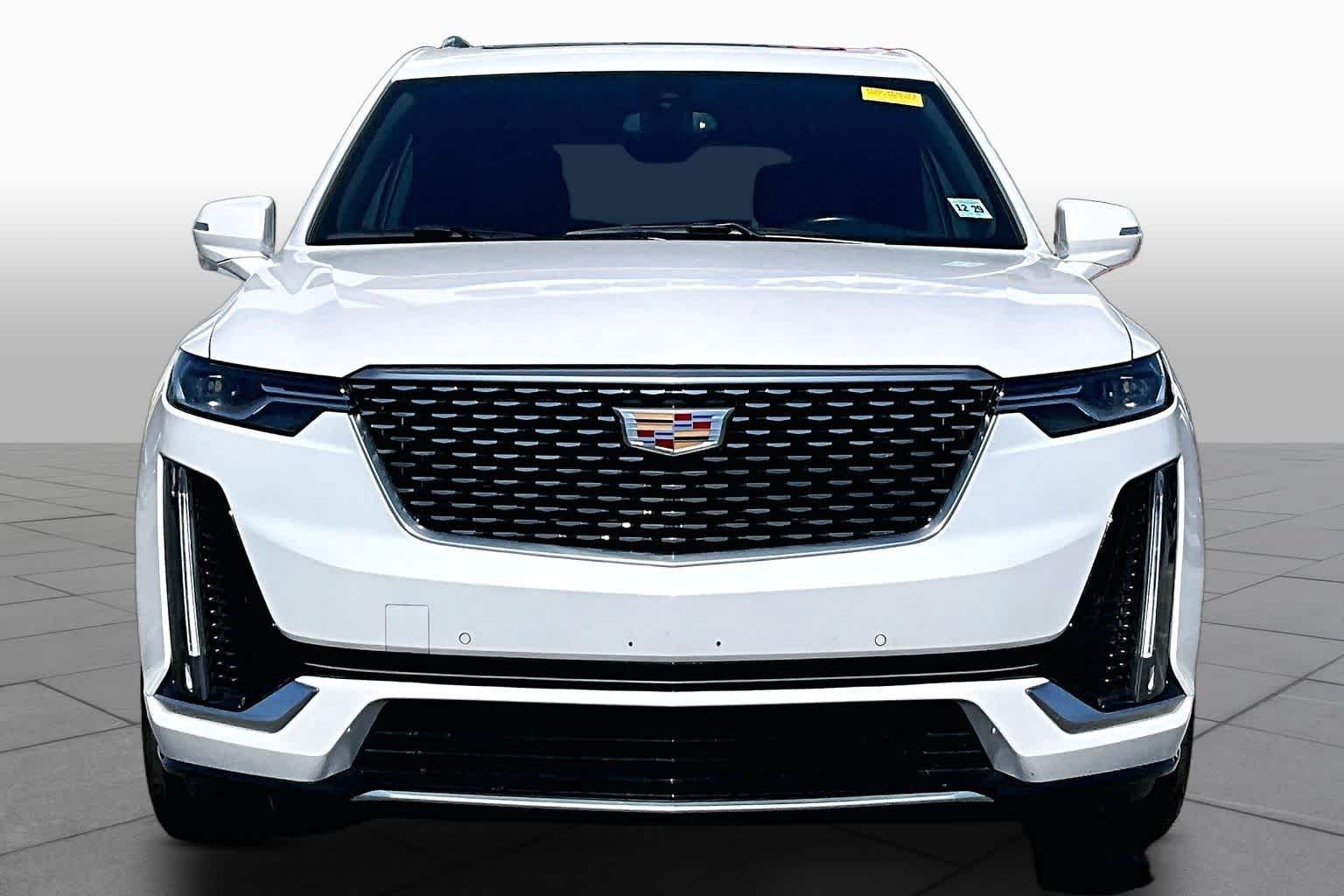 Pre-Owned 2024 Cadillac XT6 FWD Luxury