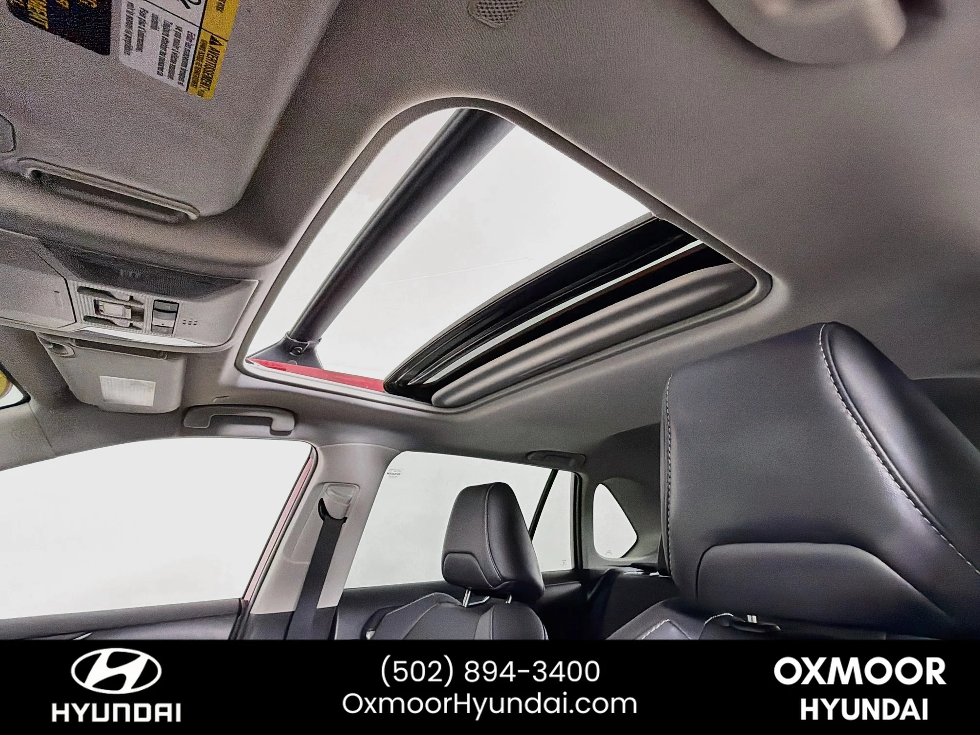 Used 2025 Ruby Flare Pearl Toyota XLE Premium image 22