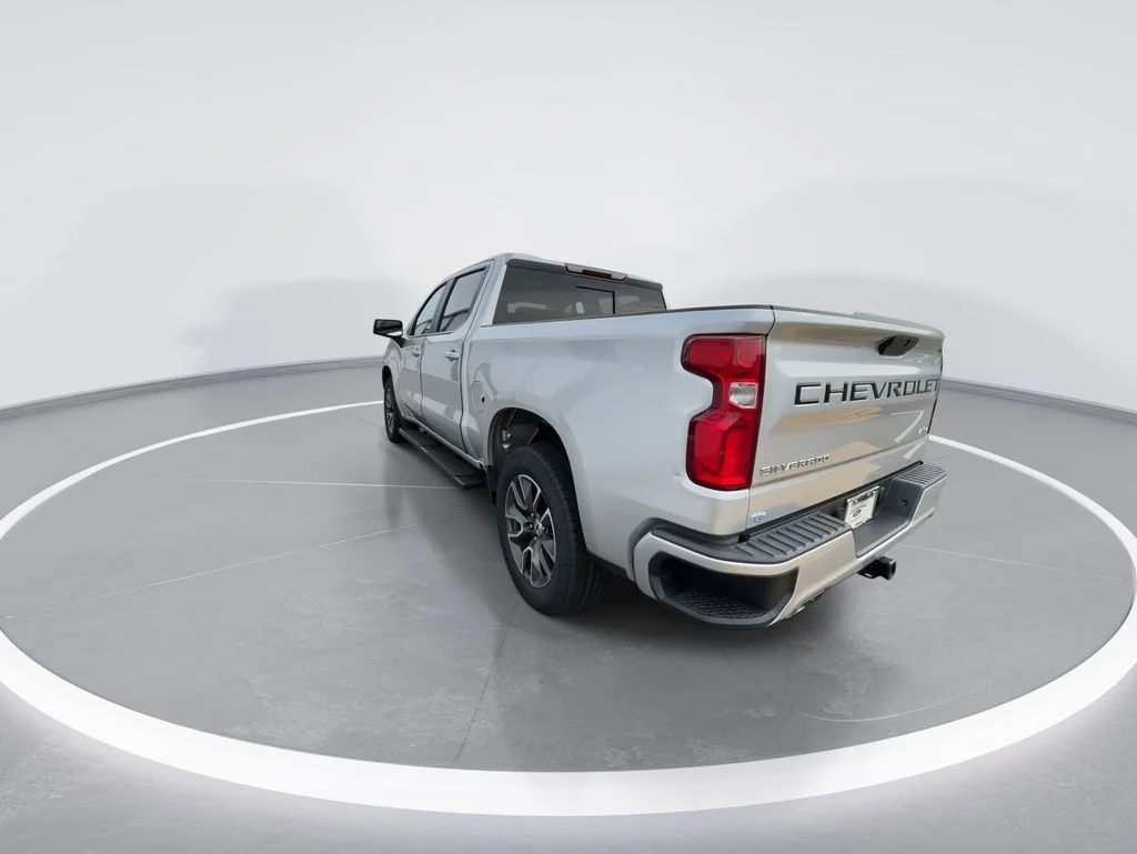 Used 2019 Silver Chevrolet RST image 6