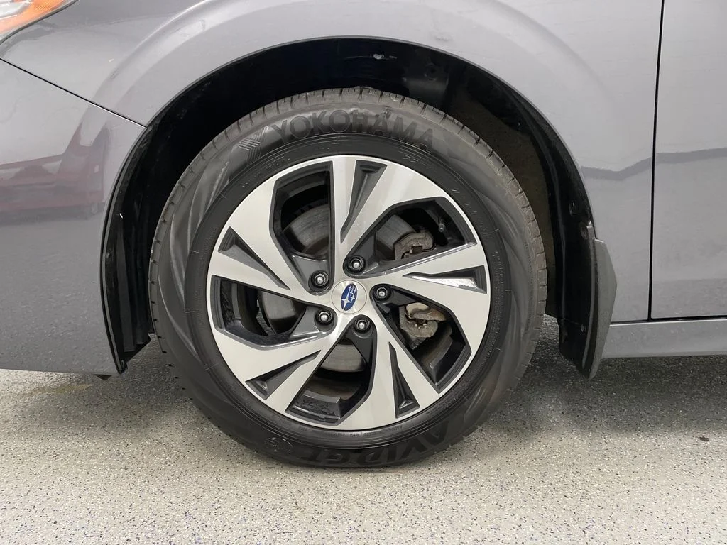 Used 2025 Gray Metallic Subaru Premium image 5