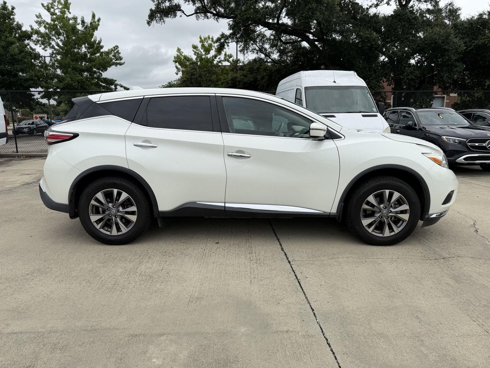 Used 2017 Pearl White Nissan S image 24