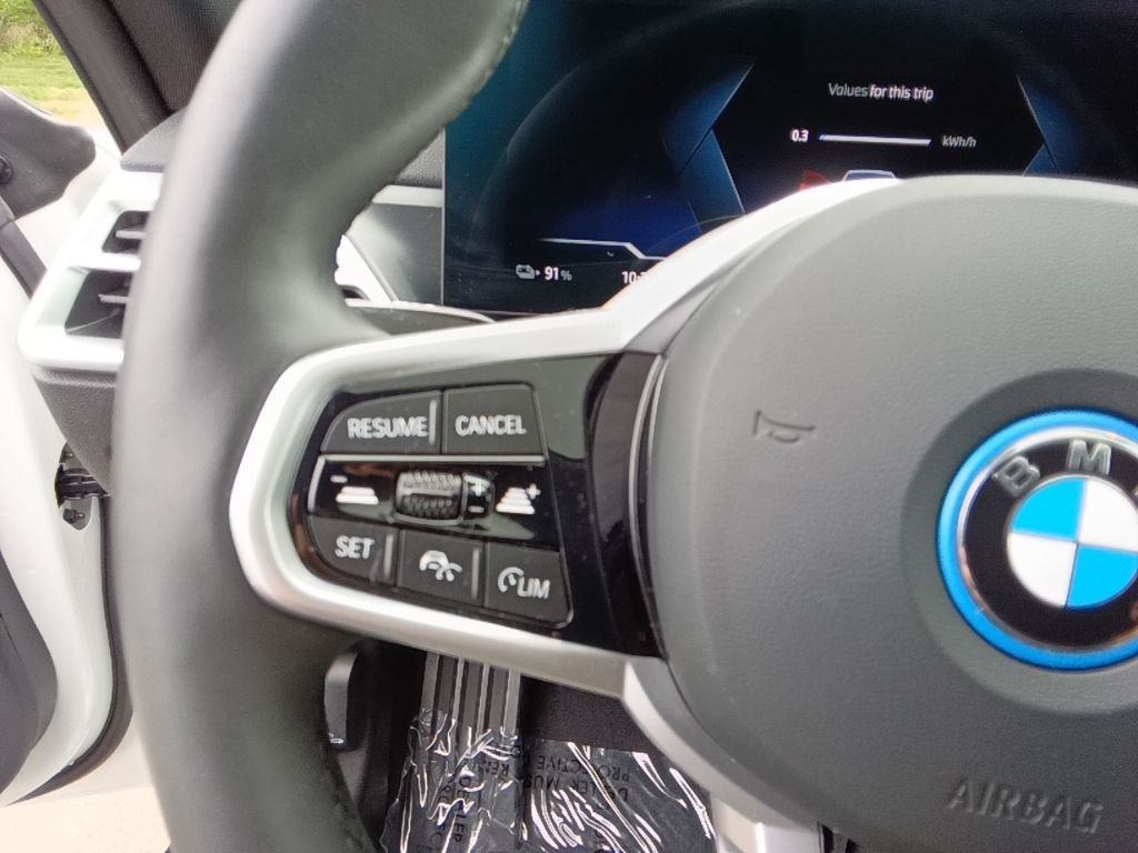 Certified Used 2025 Mineral White Metallic BMW xDrive40 image 15