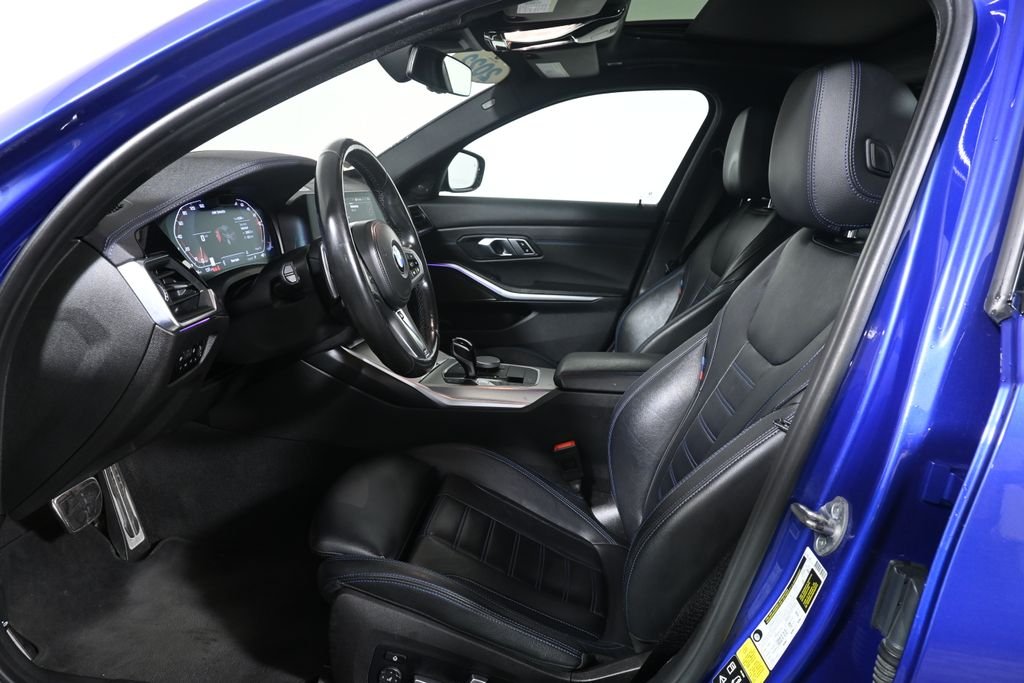 Used 2022 Blue Metallic BMW M340i xDrive image 3