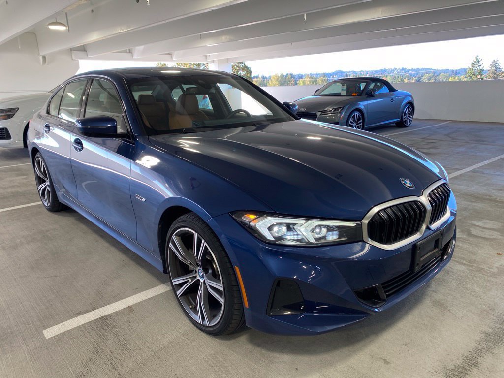 Used 2023 Phytonic Blue Metallic BMW 330e xDrive image 7