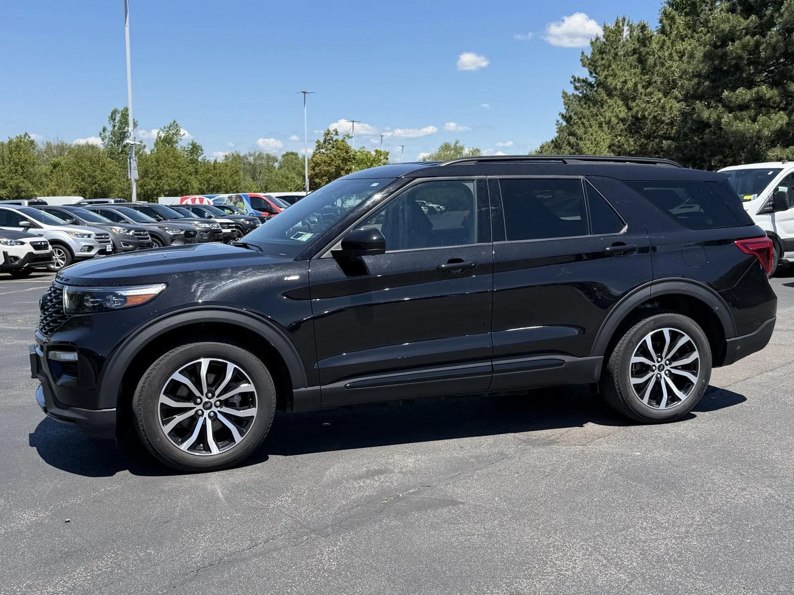 Used 2022 Agate Black Ford ST-Line image 4