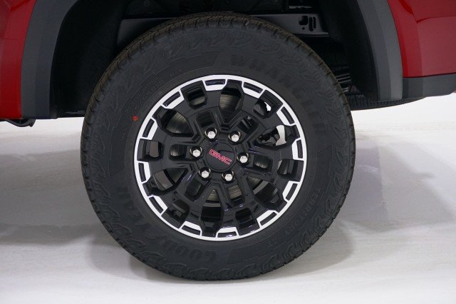 2026 GMC Canyon AT4 - Photo 11