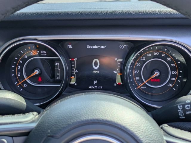 Used 2023 Gray Jeep Sport S image 31
