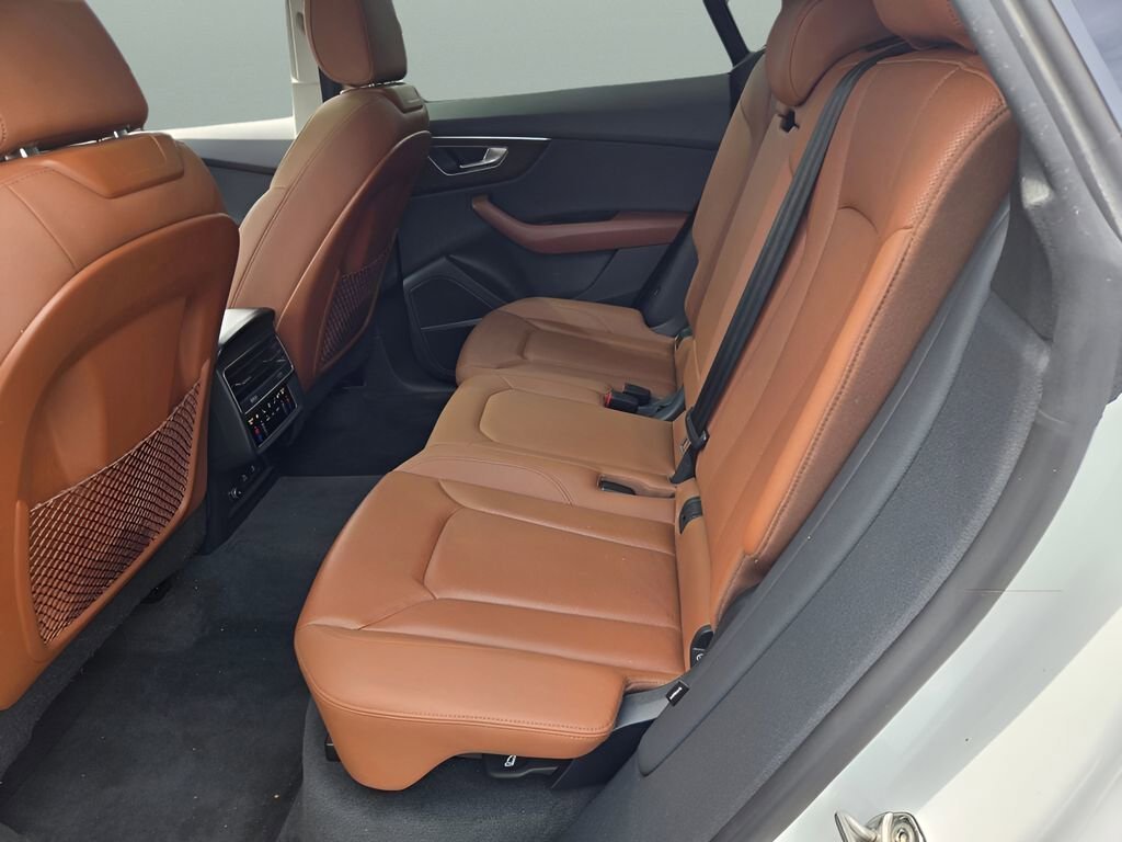 2022 Audi Q8 Premium Plus - Photo 11