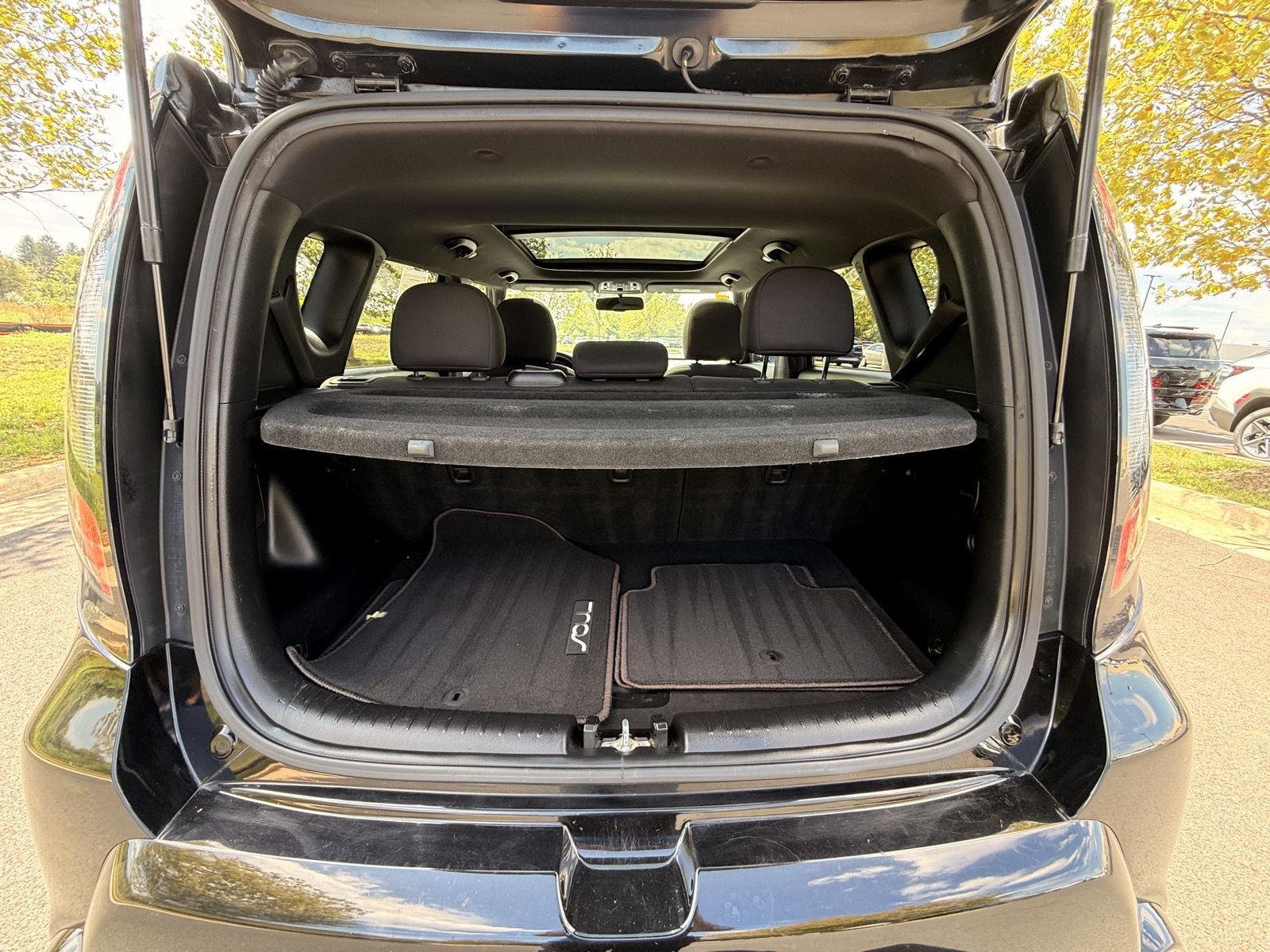 Used 2014 Shadow Black Kia ! image 18