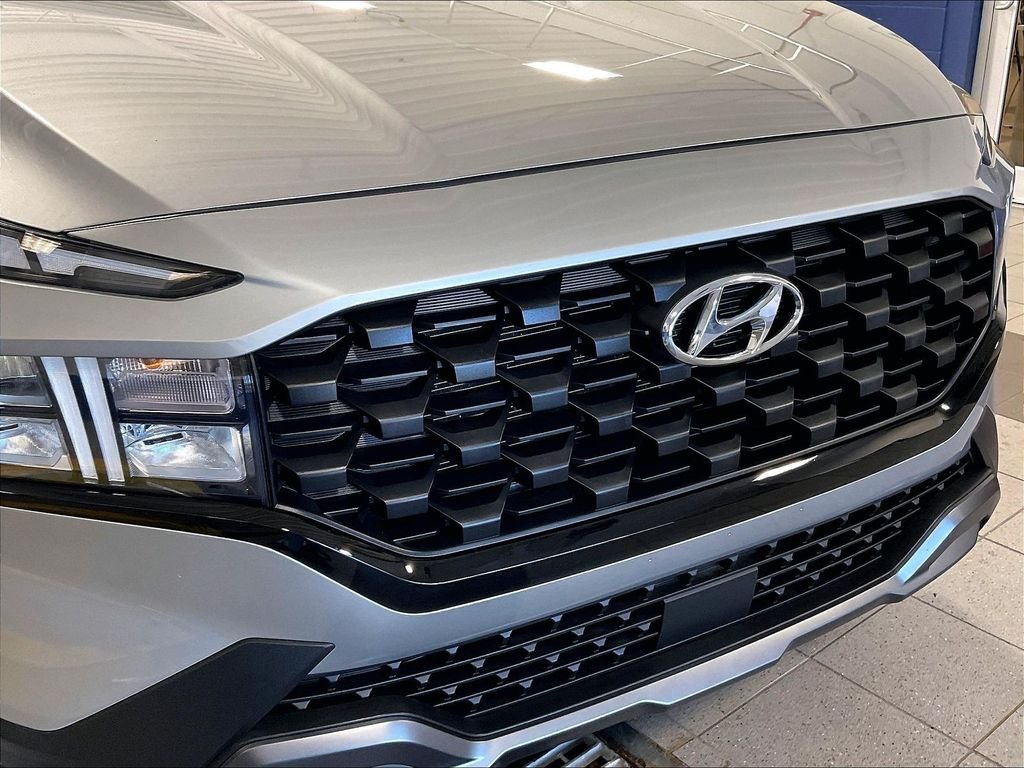 Used 2023 Shimmering Silver Pearl Hyundai XRT image 31