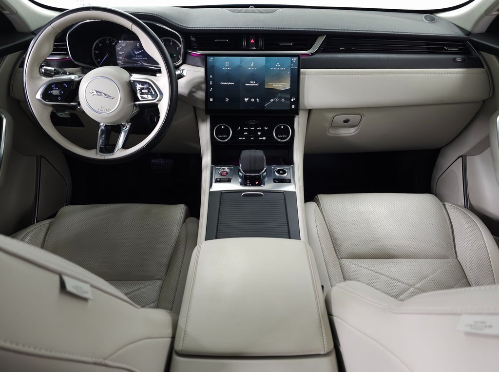 2022 JAGUAR F-PACE - Image 12