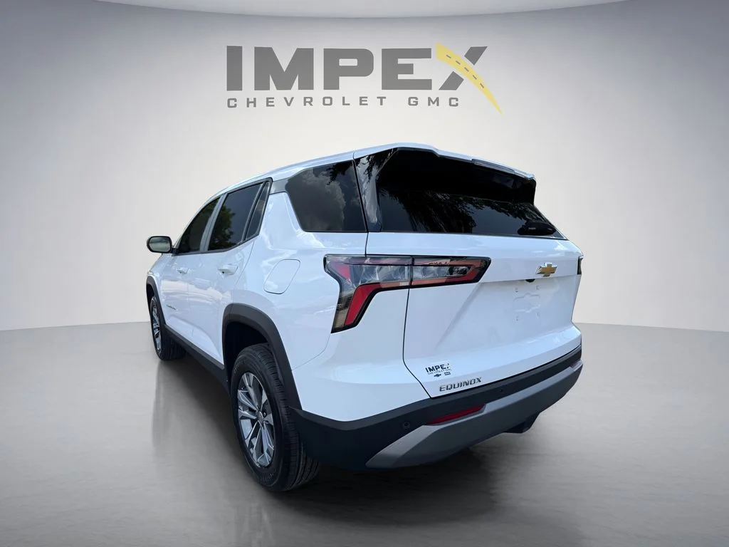 New 2027 White Chevrolet LT image 3