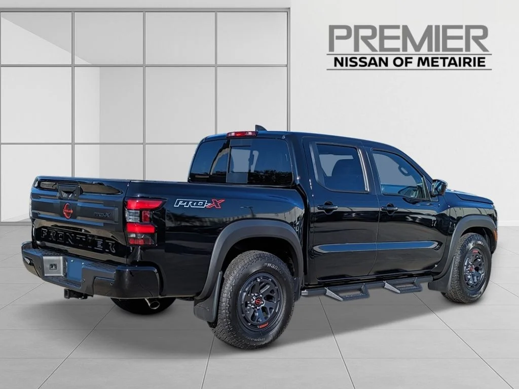 New 2026 Black Nissan PRO-X image 5