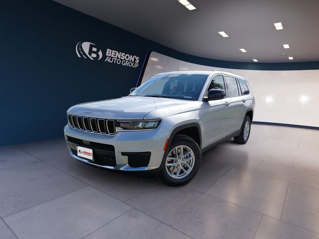 New 2026 Silver Zynith Exterior Paint Jeep Laredo image 8