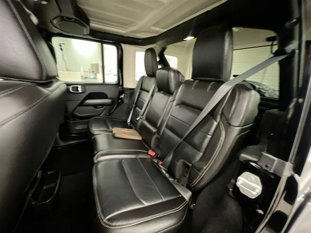 Used 2018 Black Jeep Unlimited Sahara image 11