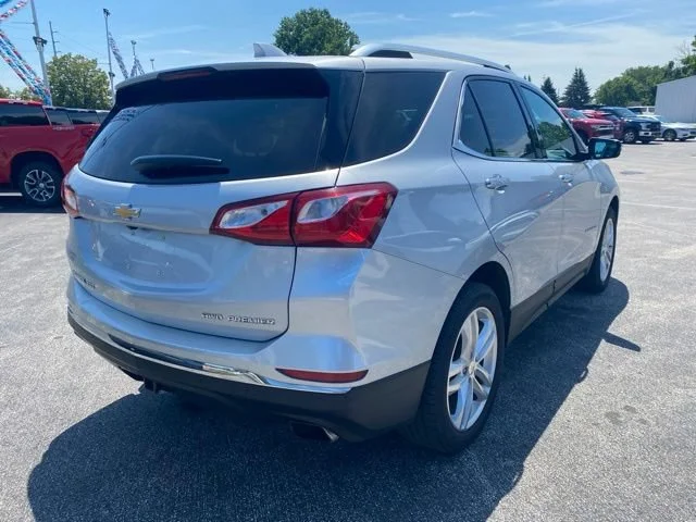 Used 2019 SILVER ICE METALLIC Chevrolet Premier image 5