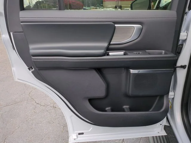 Used 2025 Silver Ford Platinum image 29