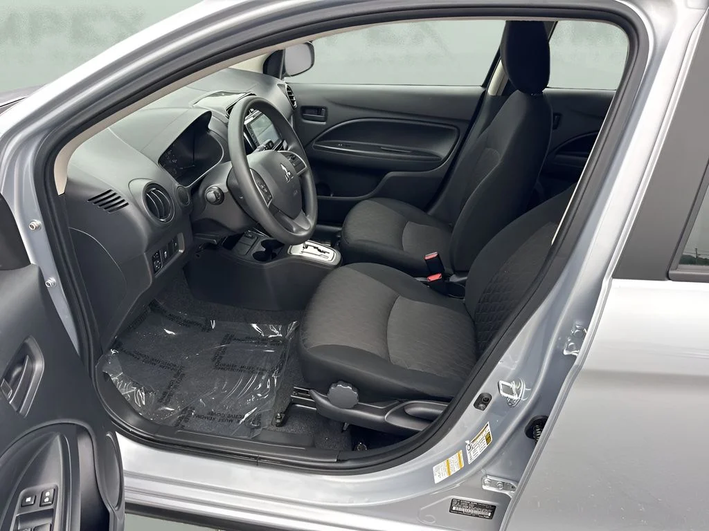 Used 2024 Silver Mitsubishi ES image 9