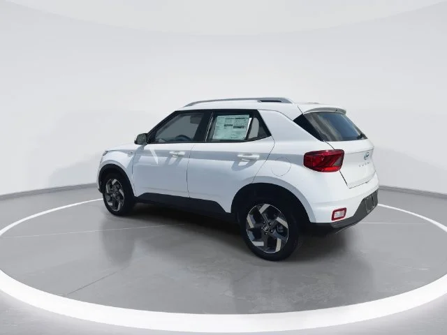 Used 2026 White Hyundai SEL image 6