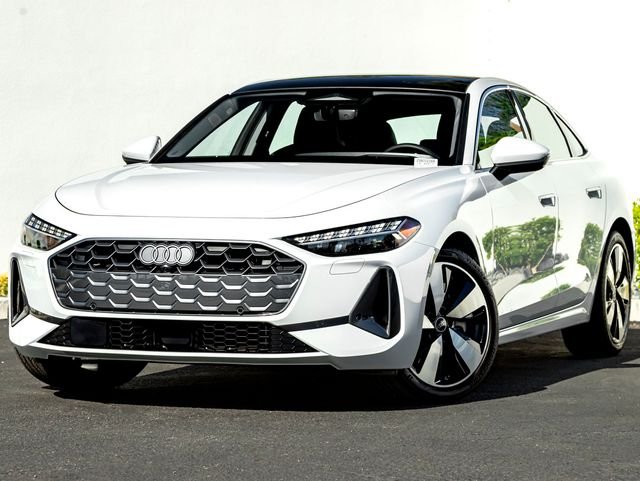 Used 2025 Glacier White Audi  image 1