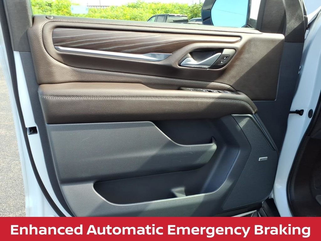 Used 2024 White Frost GMC Denali w/panoramic sunroof image 24
