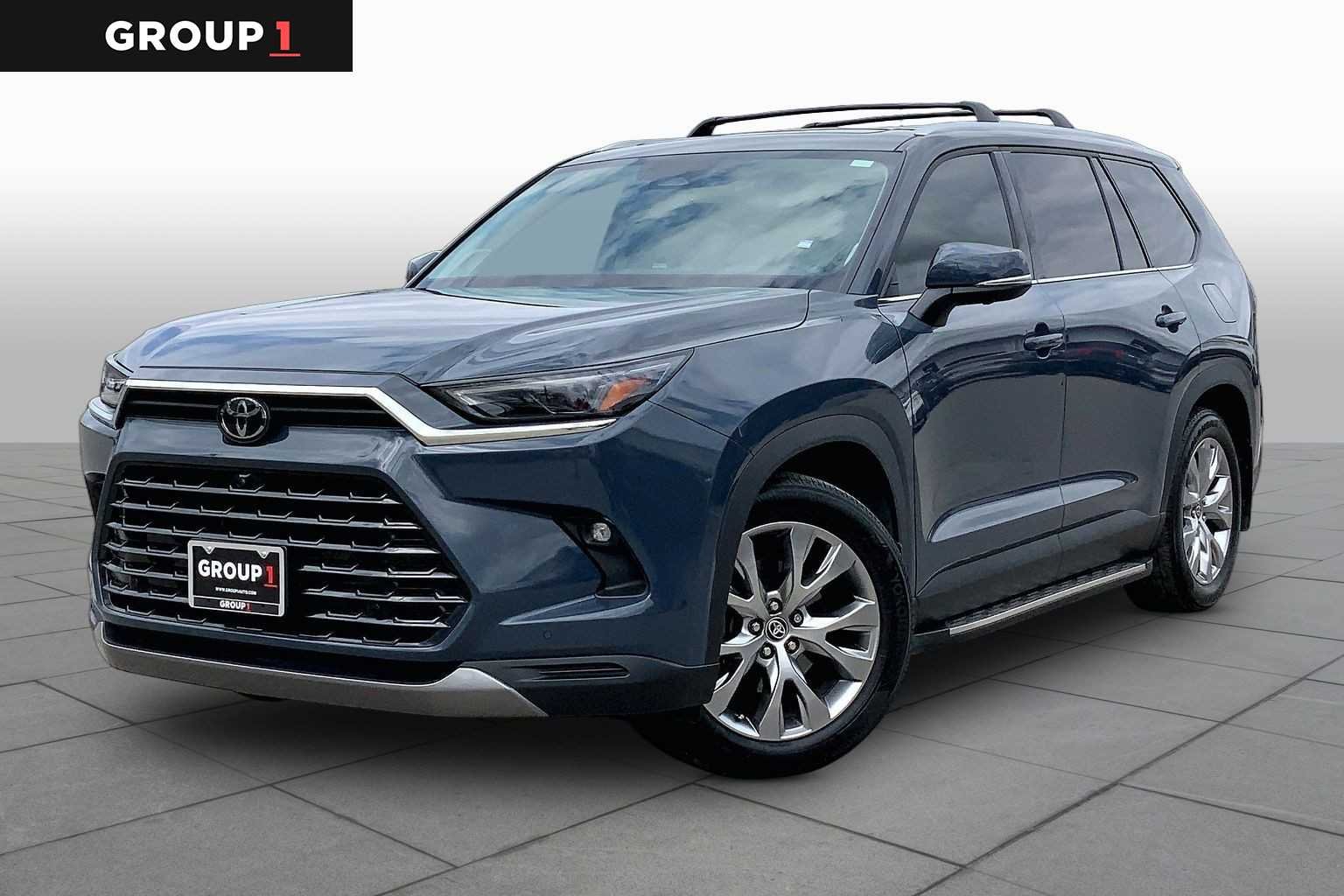 2025 Toyota Grand Highlander Limited FWD's photo