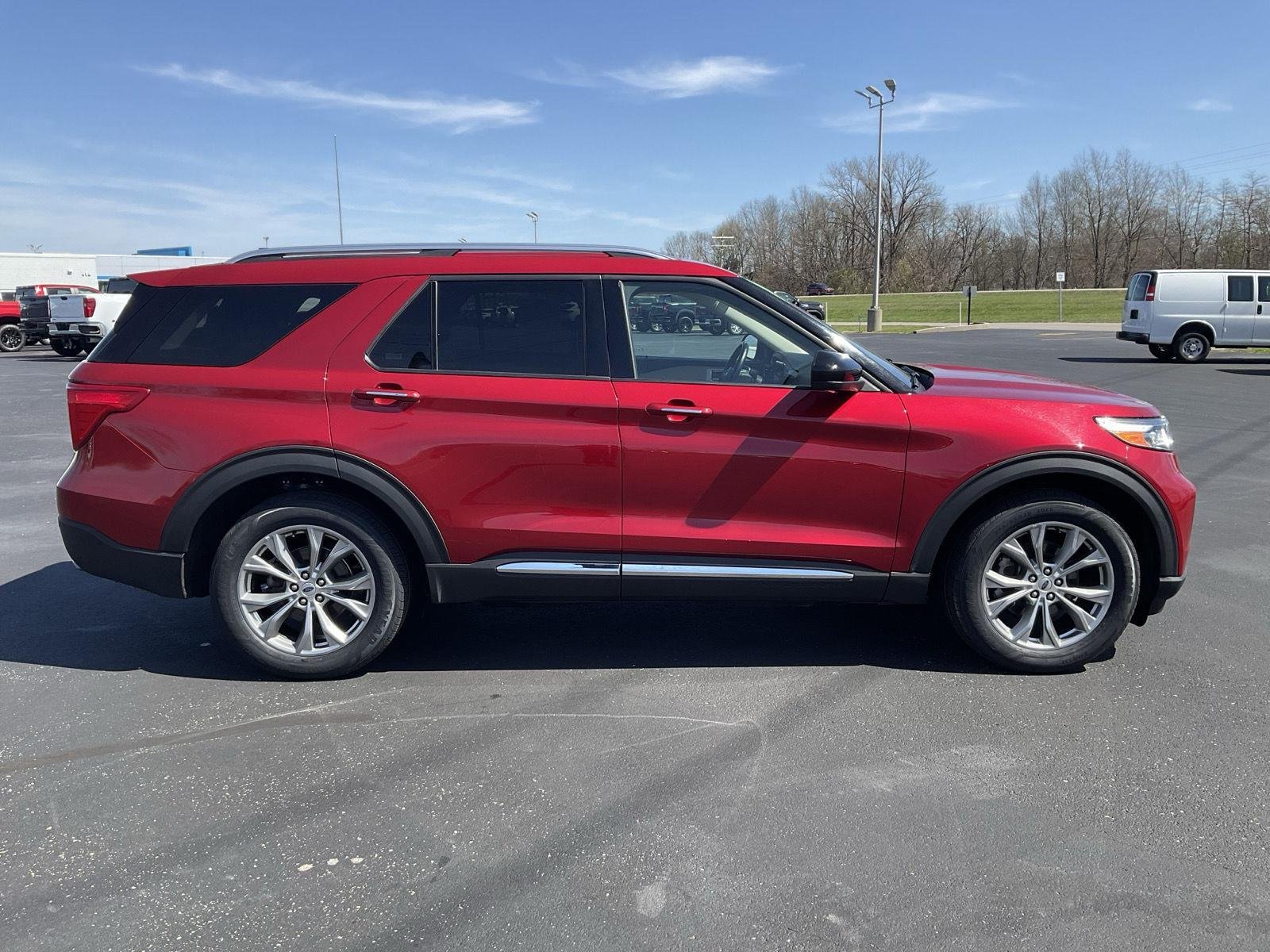 Used 2023 Red Ford Limited image 5