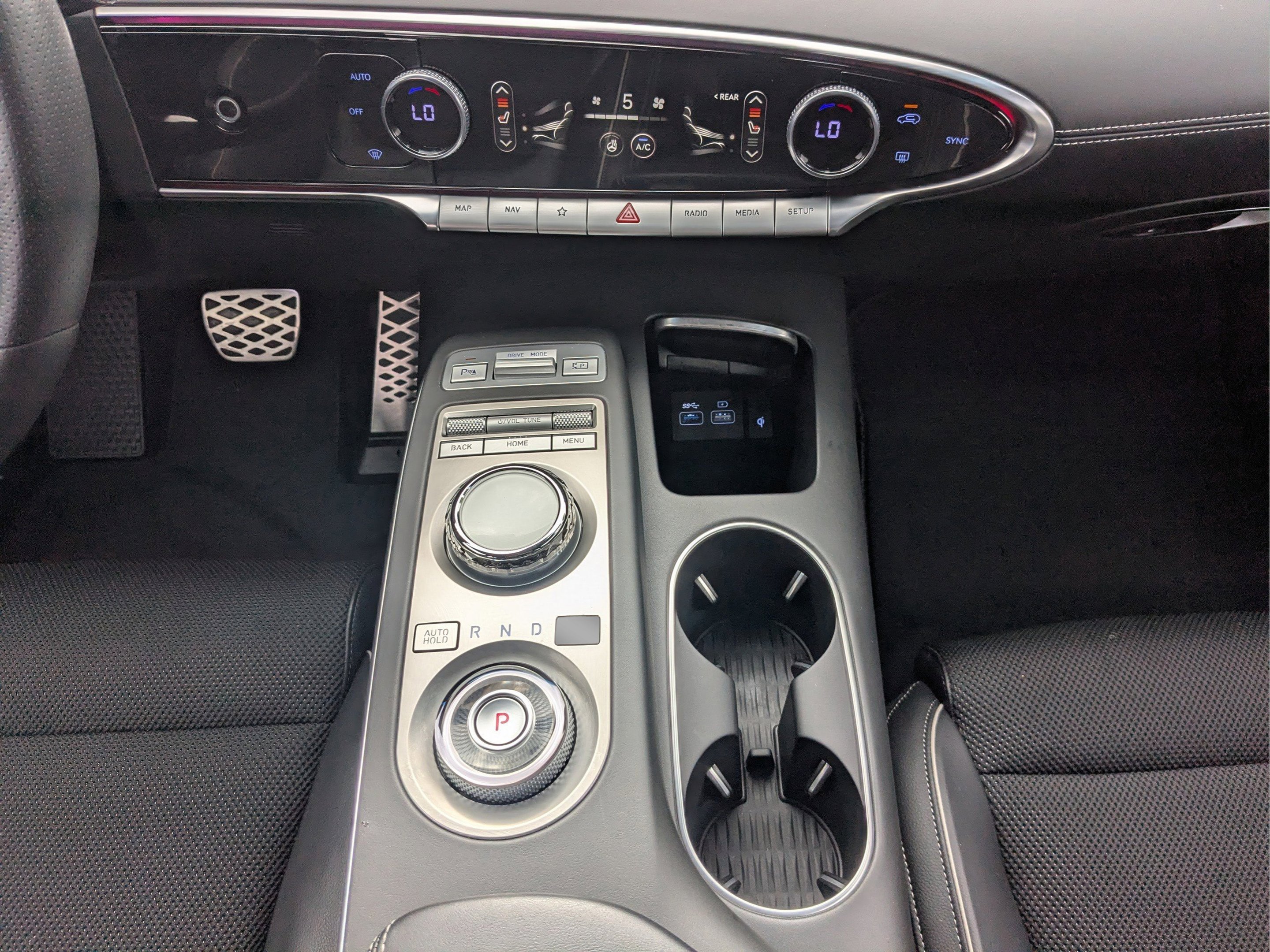 Used 2025 Alta White Genesis 2.5T image 18